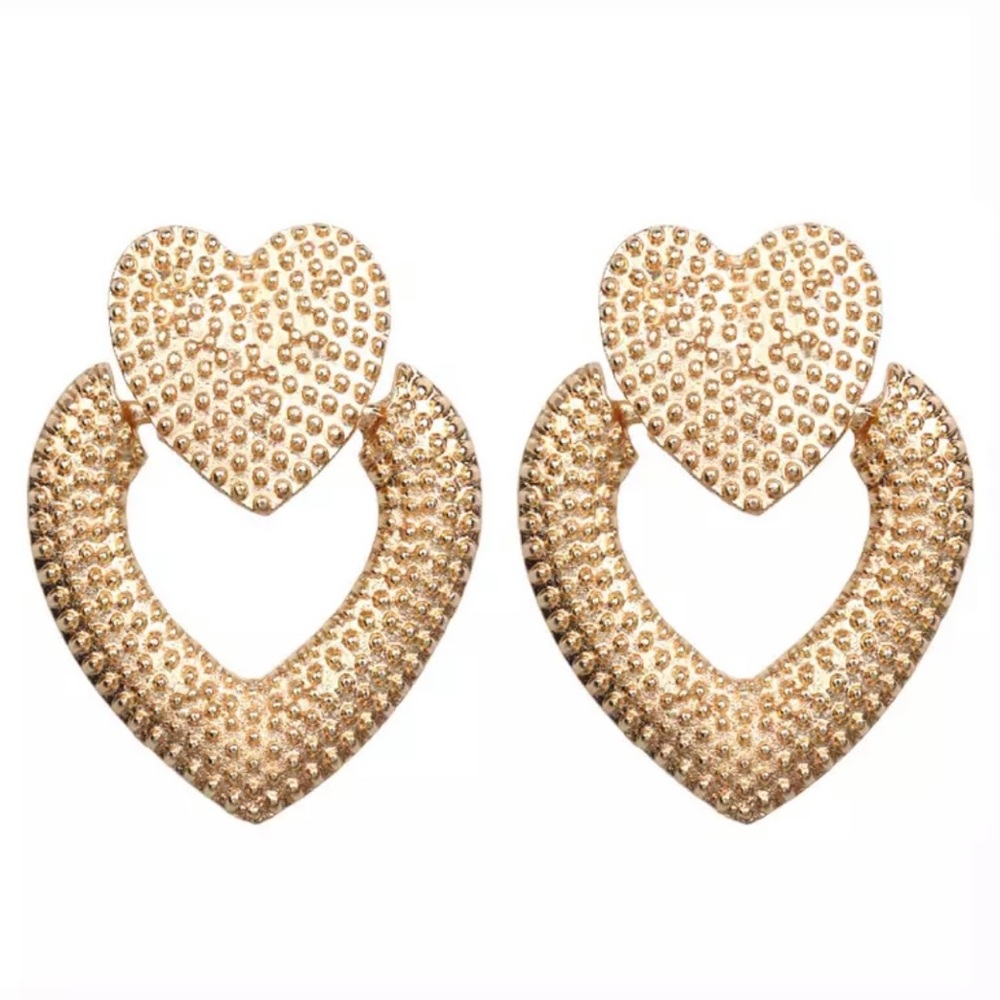 Tessa Gold Studded Heart Earrings 🎁 BUNDLE EARRINGS - 3/$55 OR 5/$70 🎁